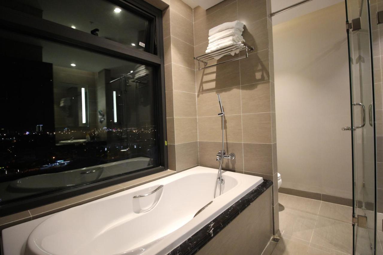 Luxury Neo-Classic Condo Da Nang Exteriör bild